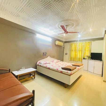 Hotel Rajdhani And Guest House Gujarat - Best Family Hotel In Halol Near Pavagadh And Halol Gidc Exterior photo